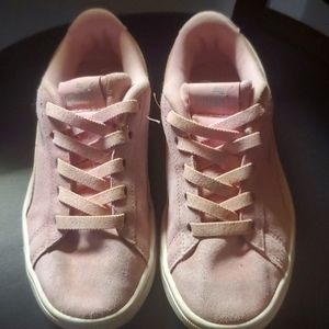 Pink Suede Puma Sneakers Child Youth Size 1